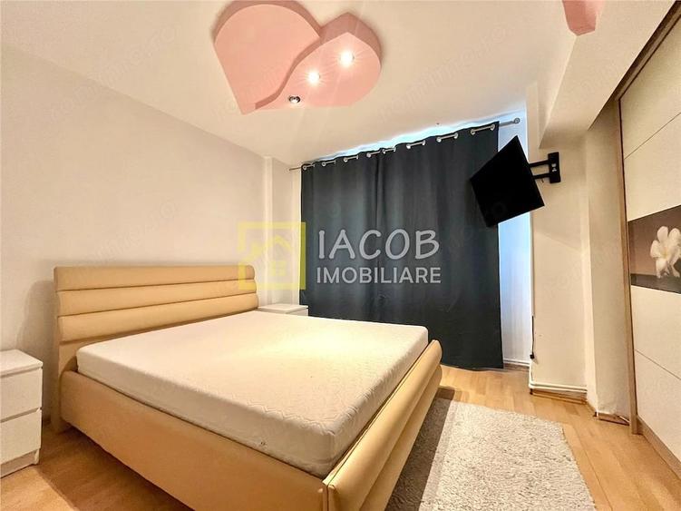 Apartament cu 2 camere decomandat în Republicii