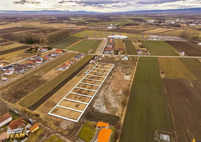 Teren de 680 mp, în Central