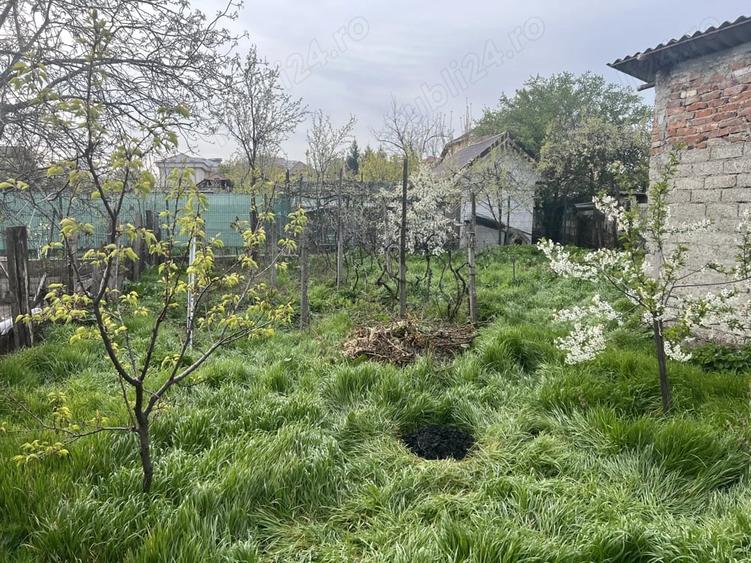 Casă cu 6 camere cu Teren 637 Mp în Central