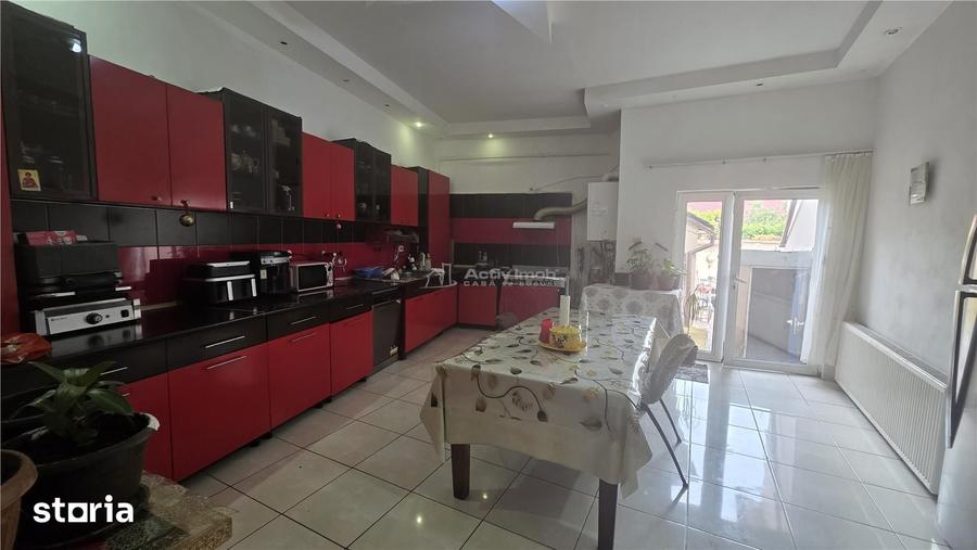 Casa boiereasca, teren 418 mp, pretabila- clinica, birouri, locuinta - 1