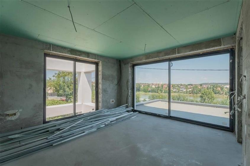 Vila in stil mediteranean cu vedere la lac - 11