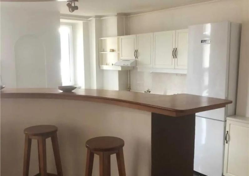 Apartament 3 camere zona Aula Universitatii - 2