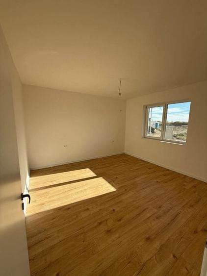 GRADINA 105 mp. Aproape de Zone2 si Mega Image. Decomandat. - 5