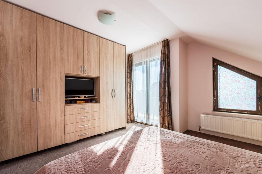 De vanzare stil de viata exclusivist in casa de lemn tip canadian - Primaverii - 12