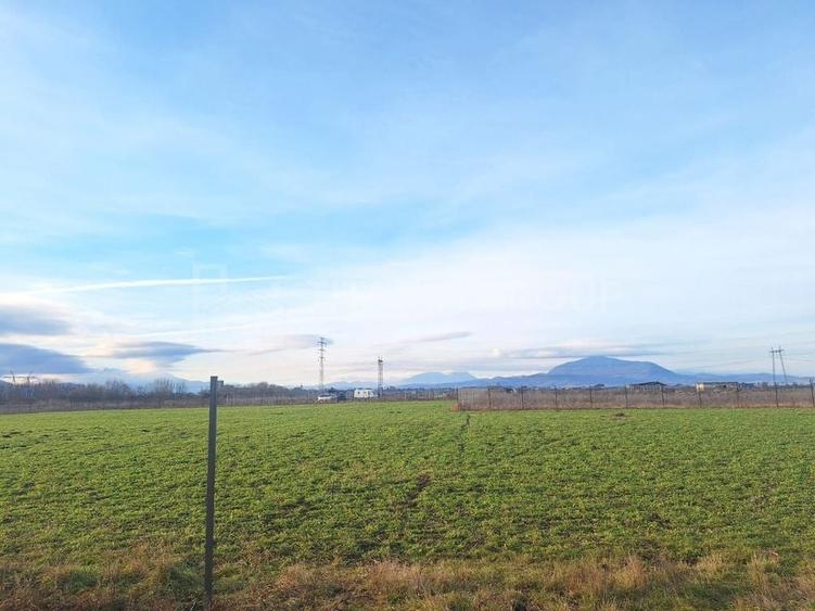 Teren intravilan in Halchiu, cu PUZ, COMISION 0 - 5