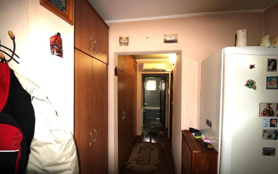 Apartament cu 3 camere, decomandate in Micro 16 - 11