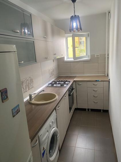 Inchiriez apartament 2 camere, Bucuresti, sector 4, bd Alexandru Obregia nr. 17, 350 euro negociabil - 1