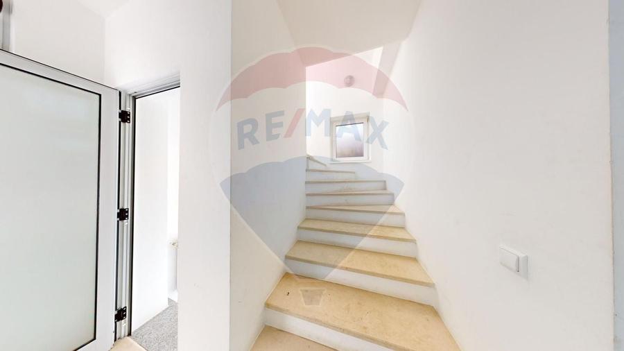 Sp comercial generos si versatil, cu destinatie medicala si comerciala - 5