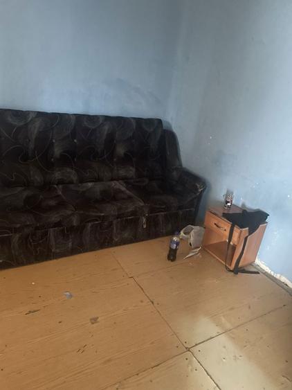 Inchiriez Casa la curte doua camere baie bucatarie hol - 2