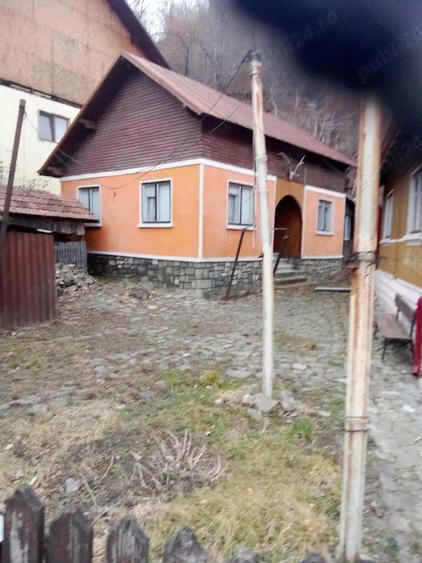 De vanzare doua case - 4