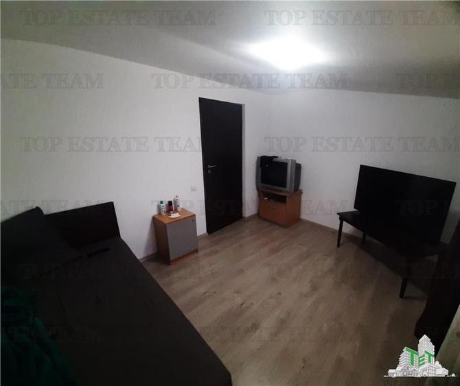 Casa spatioasa cu 8 camere si teren de 801 mp - ideala pentru 2 familii - 18