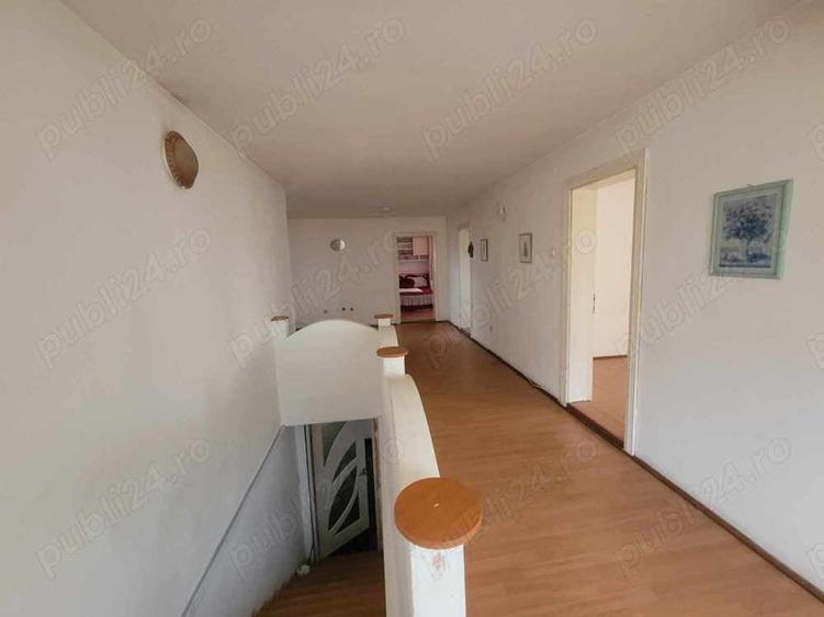 Casă cu 6 camere cu Teren 671 Mp în Câmpulung Moldovenesc