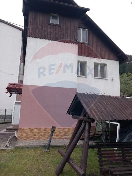 Casă / Vilă Moeciu de Sus, zona pitoreasca, 5 camere, pret special - 8