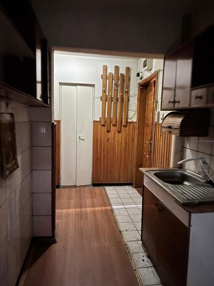 Vand apartament 2 camere, 35 mp etaj 4 Brad - 5