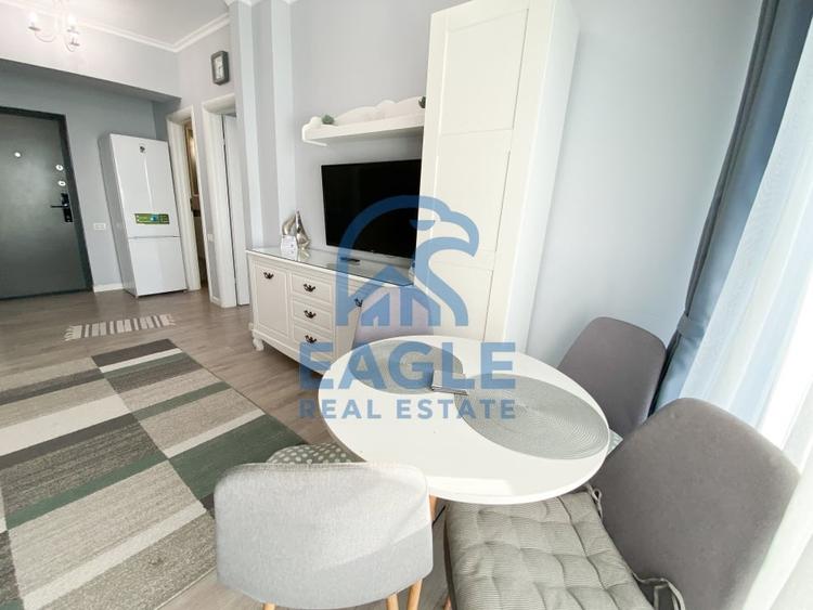 Mamaia Central - 2 Camere modern, balcon si vedere la Lac - 8