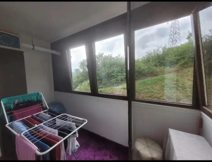 Apartament cu 2 camere, 48 mp, etaj intermediar, zona Petrom - 6