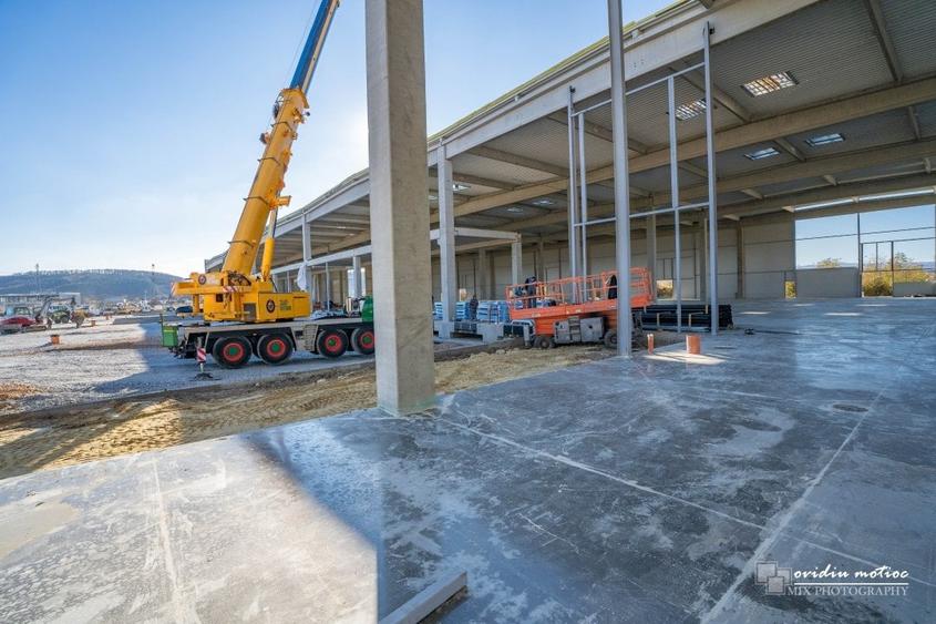 Hale clasa A, suprafete de la 1300 la 9000 mp - 1