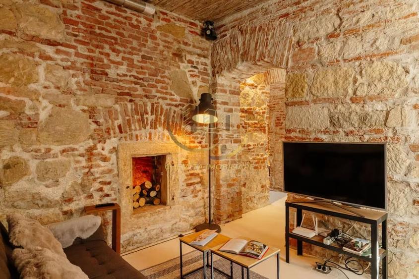 Cluj Napoca Apartament cu farmec istoric 40 mp, parter, in centrul orasului - 3