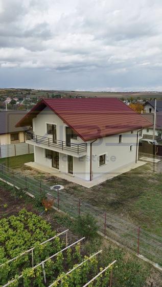 Vila  5 camere- 2025- intabulata- 140mp - Cornesti- Miroslava- Lunca Cetatuii - 39