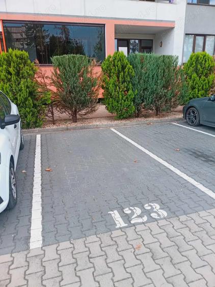 Apartament spa?ios cu 2 camere, 70 m - Tractorul, Coresi - 8