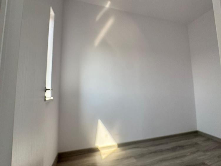 Duplex pe parter cu 3 camere 112.000 - 4