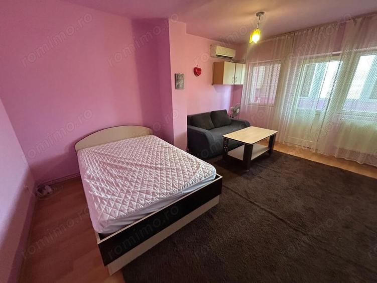 Garsoniera, etaj 10 - Zona Cetate - 4