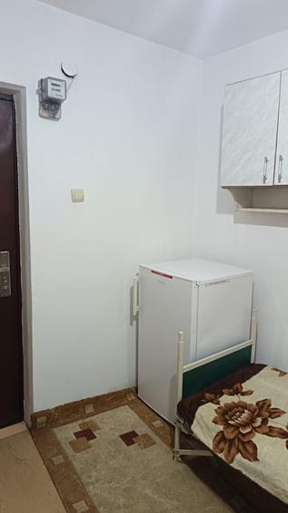 1 camera de inchiriat la casa in zona Pacurari - Fundatie - 4