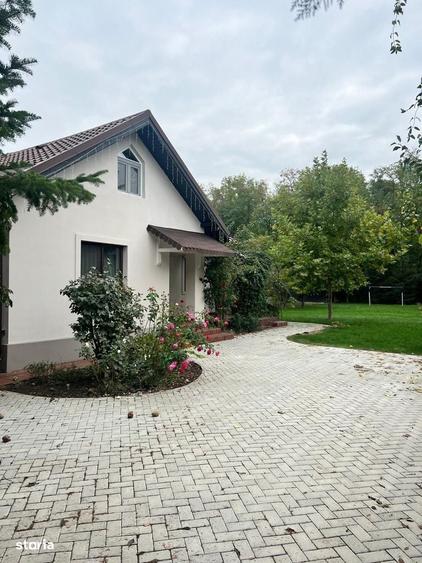 Casă cu 3 camere în Dascălu