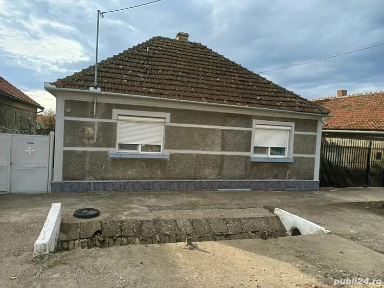 Casa Carpinis, str. VIII-a - 5