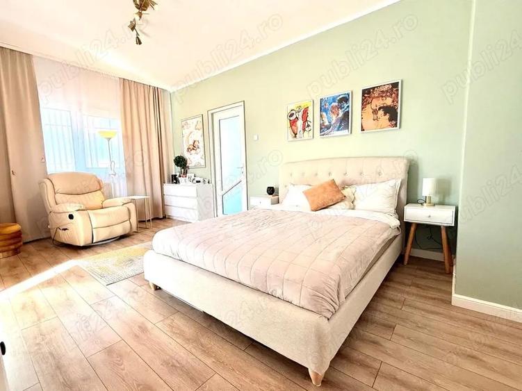 Vila 205 mp, 5 camere cu 5 bai proprii , curte . Eforie Nord - 7