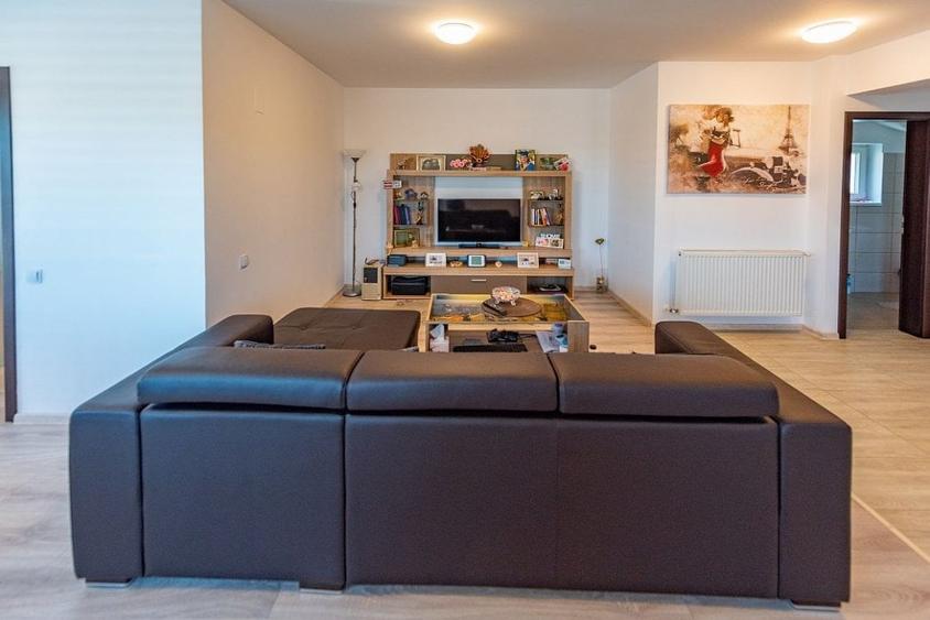 Case Individuale 4 Camere 165MP de Vanzare In Ansamblul Coder Residence Brasov - 12