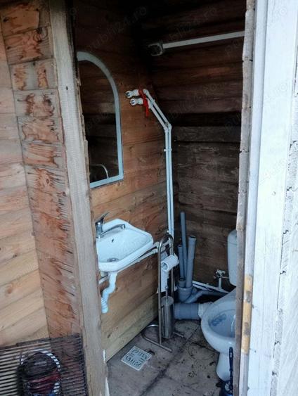 Casuta la mare cu mult teren - 7