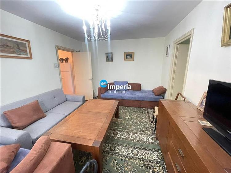 Apartament 3 camere semidecomandat, 67 mp, Podu Ros! - 1