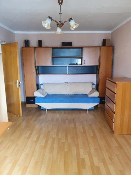 Inchiriez garsoniera - 2