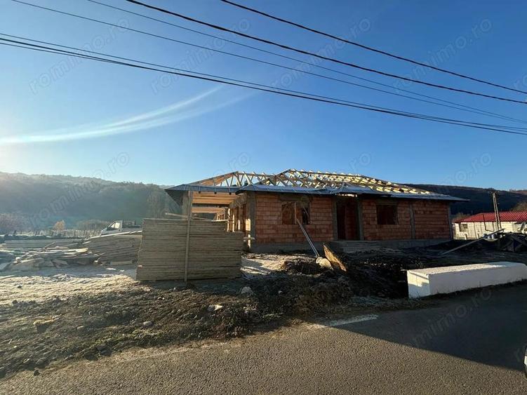 Corunca - Vanzare casa 4 camere - Strada de Jos - 2