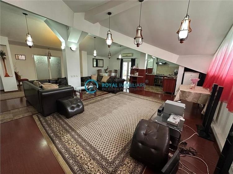 Royal Imobiliare - Inchiriere mansarda  Zona Republicii - 1