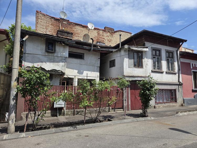 Vand casa zona Titulescu - 1