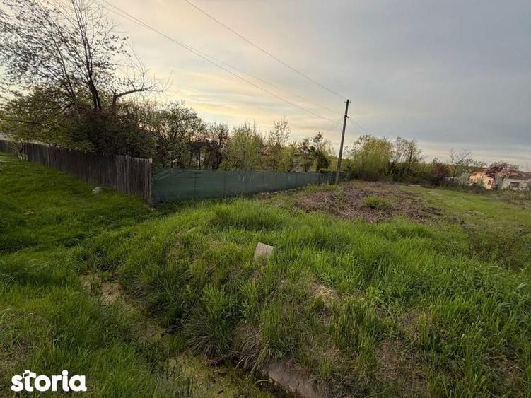 Teren de vanzare Priseaca 1050 mp la principala - 2
