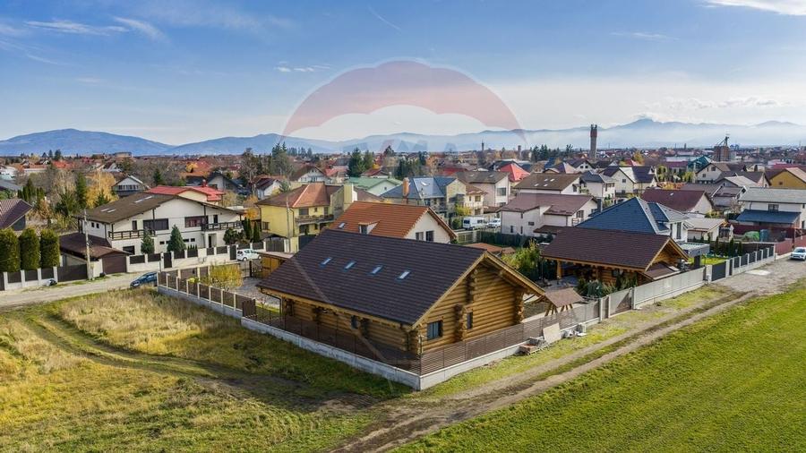 Doua case in stil canadian - confort modern intr-un cadru natural - 30