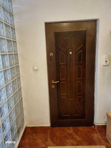 Vand apartament cu 3 camere - 1
