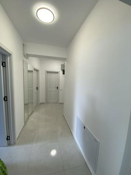 De Vanzare Apartament 2Cam cu Garaj Bloc 2025 pret 780.000 lei - 2