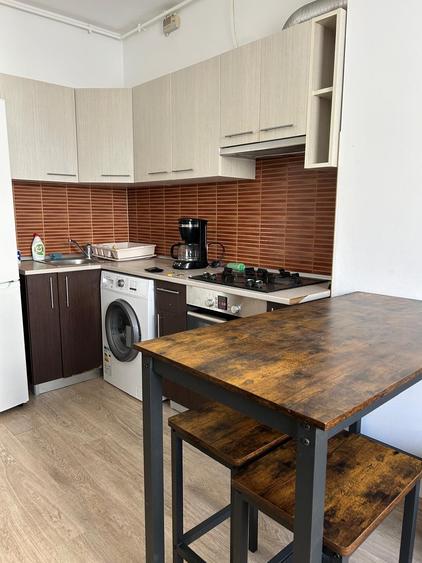 Inchiriere 2 camere Rin Grand Hotel Vitan loc de parcare inclus - 8