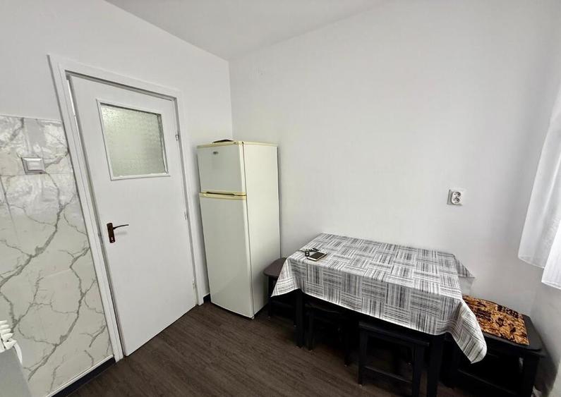 Apartament 3 camere complet renovat Zona Dacia etaj 3 - 2