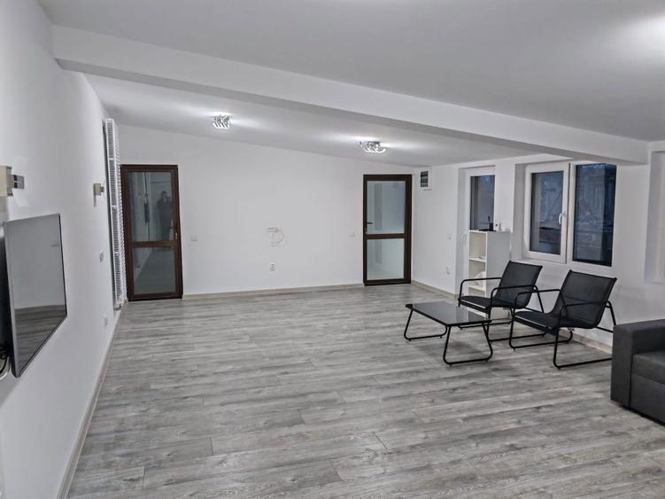 Garsoniera proprietar Lacul Morii Sector 6, la curte - 3