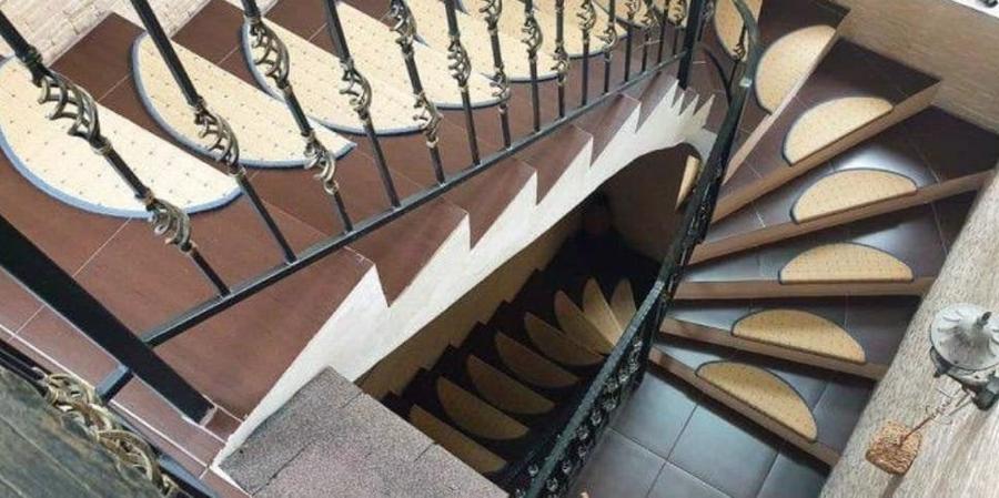 Casă individuală cu 10 camere în Scriitorilor - 6