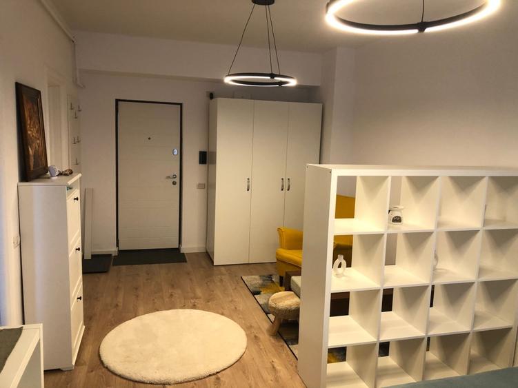 Închiriez  garsonieră  - 3