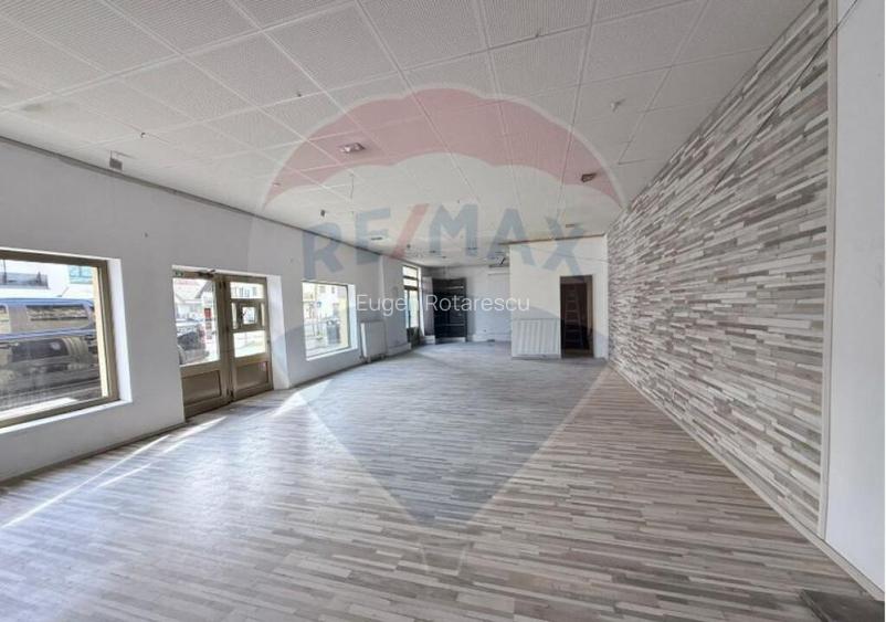 Spa?iu comercial 110 mp-Inchiriere- vizibilitate excelenta