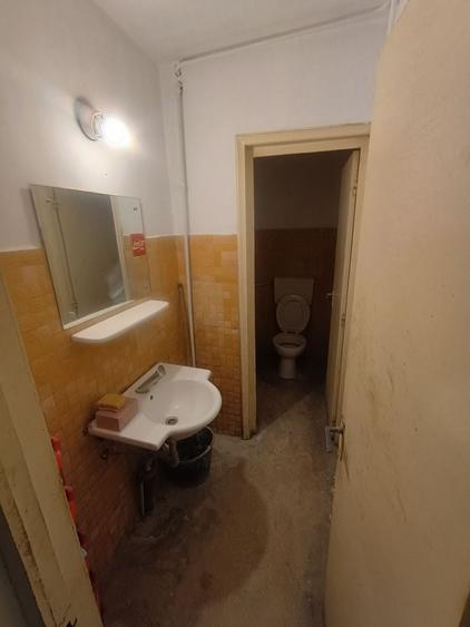 Unirii 118 mp spatiu cu trafic intens sector 4 - 5