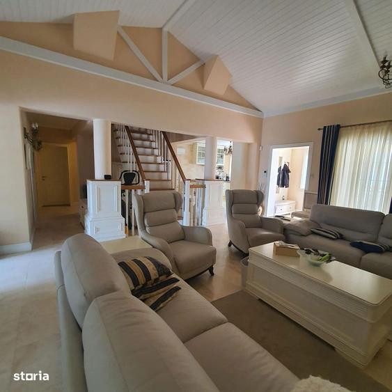 Vila Tip Duplex, 8 Camere, Teren 1100 Mp, Finisajele de Lux - 1