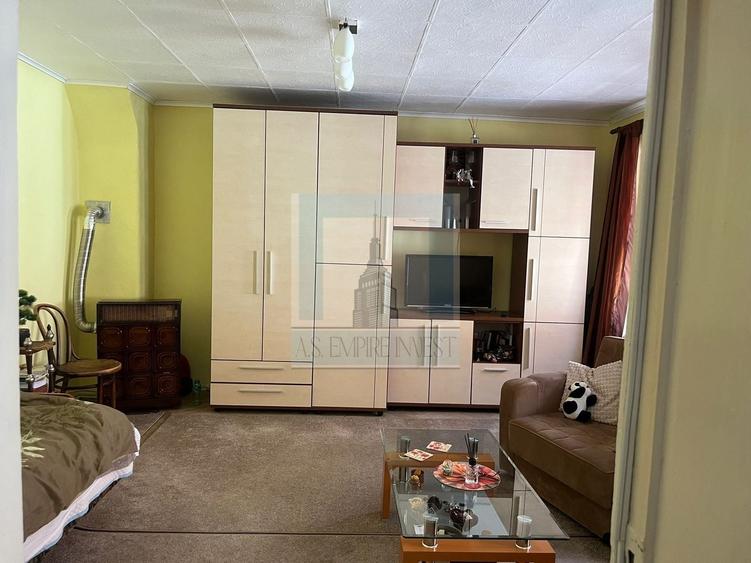 De vanzare garsoniera, in inima orasului Brasov - 6